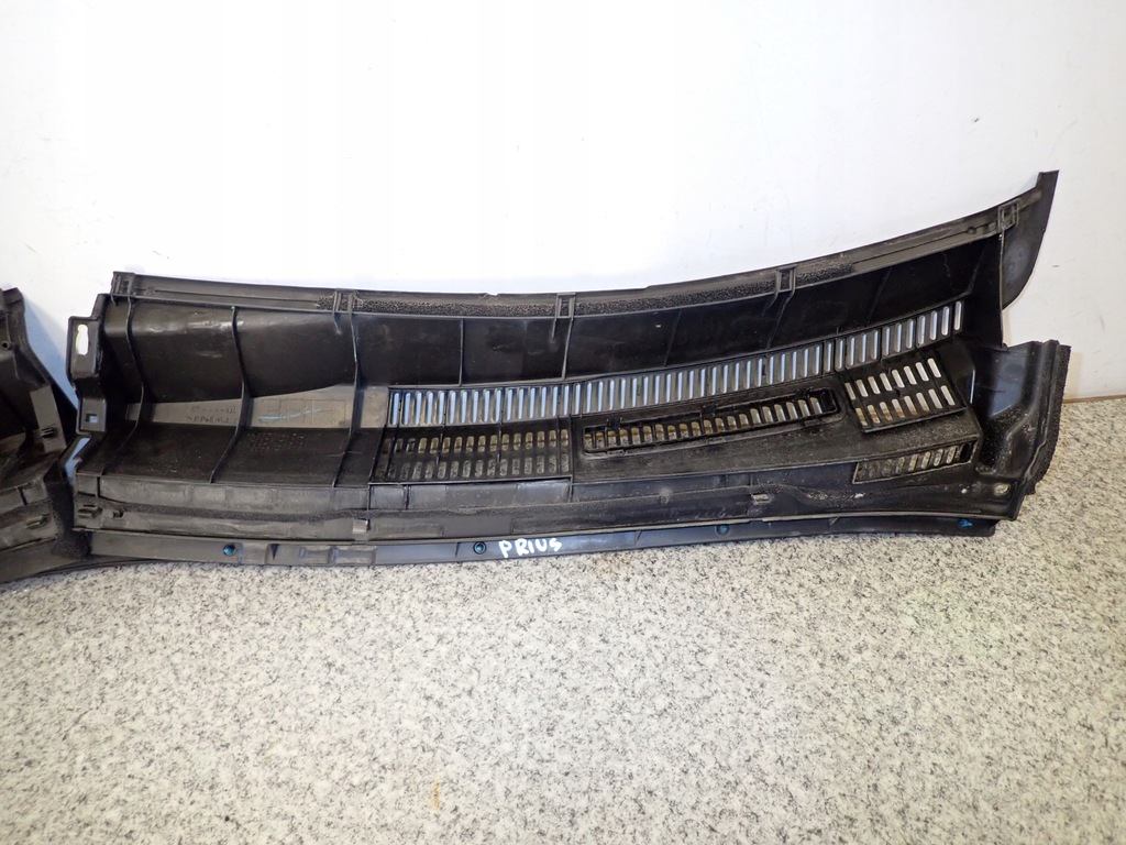 фото №12, Toyota prius ii 03-08 жабо пластиковый
