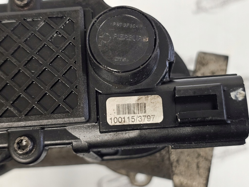 фото №9, Volvo xc70 2.4 d5 d5244t d5244t4 клапан egr 31219874