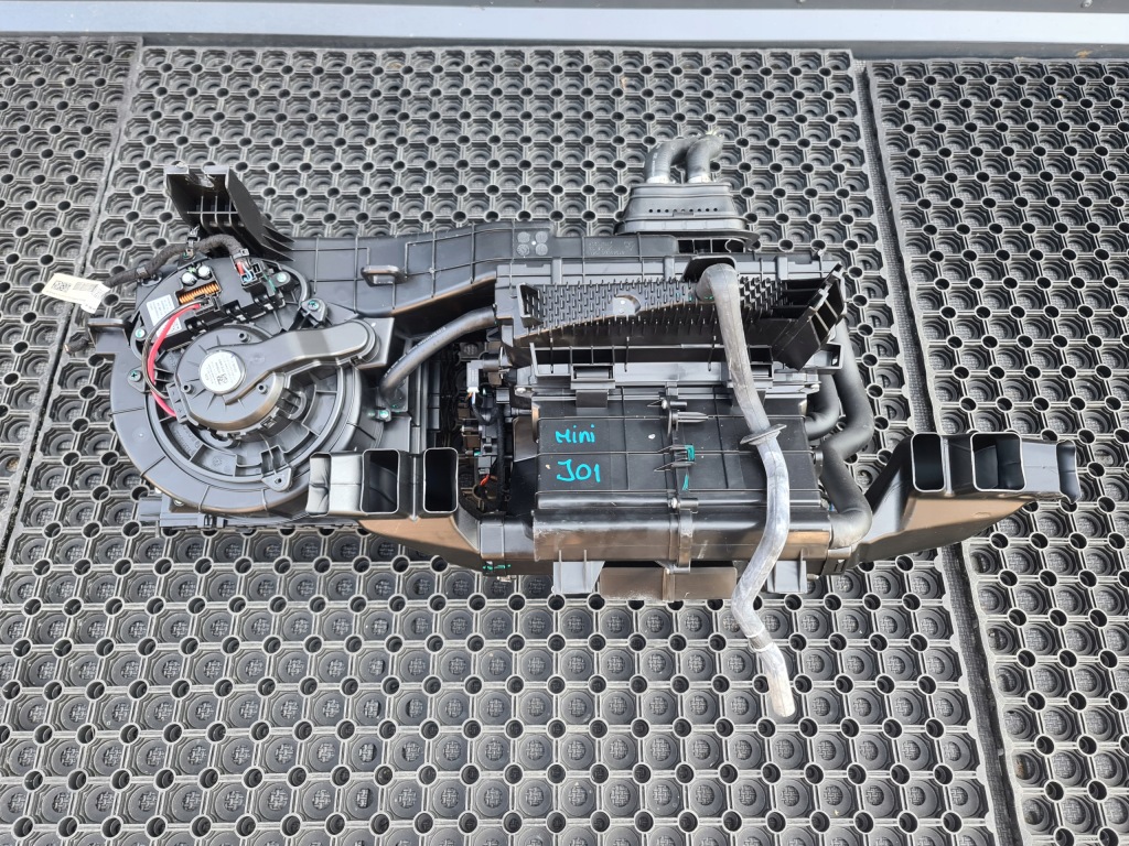 Купить Mini cooper j01 отопитель воздуходувка