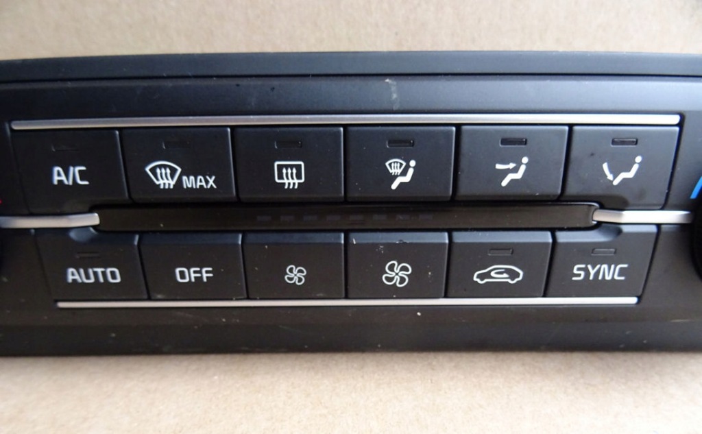 фото №2, Kia xceed lift панель кондиціонера