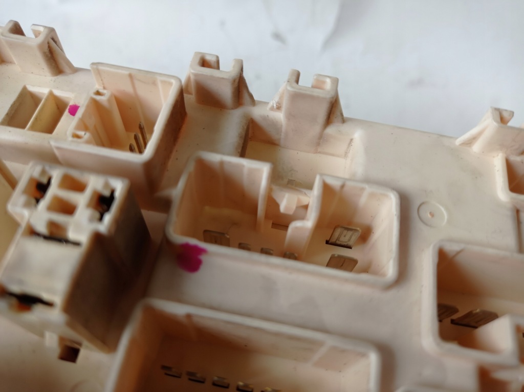 фото №8, Коробка предохранителей mitsubishi space wagon 2.4 gdi mr445952