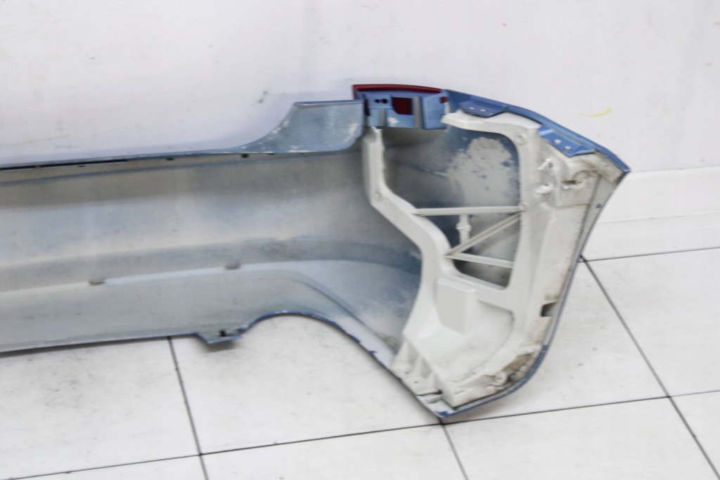 фото №7, Ford c-max cmax mk1 lift 2006r- бампер задняя задний q8 - код лакокрасочного покрытия