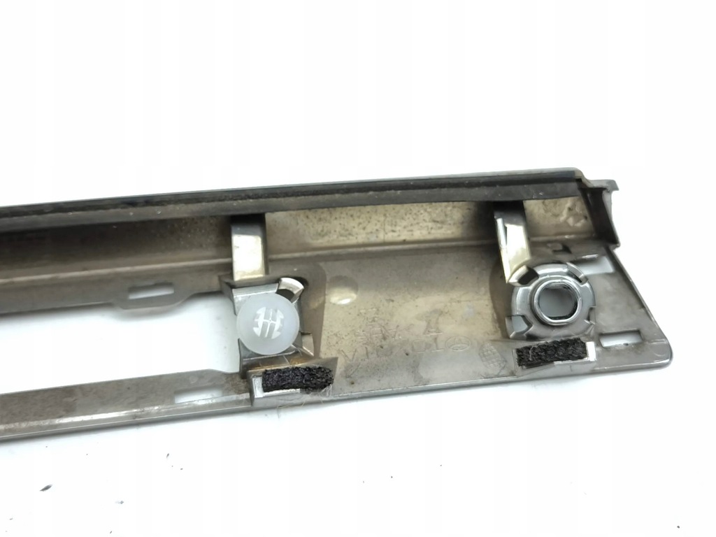 фото №9, Toyota corolla e210 e21 2021 оббивка задній кришки багажника