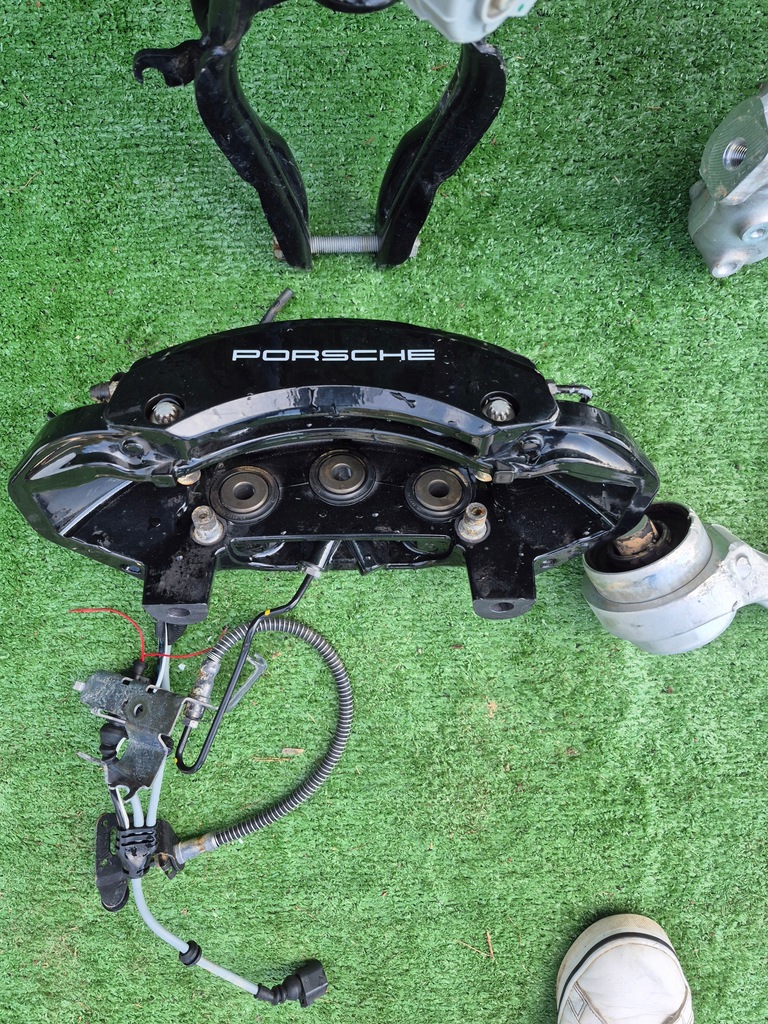 фото №4, Подвеска правое амортизатор рычаг поворотный кулак суппорт диск cayenne 9y