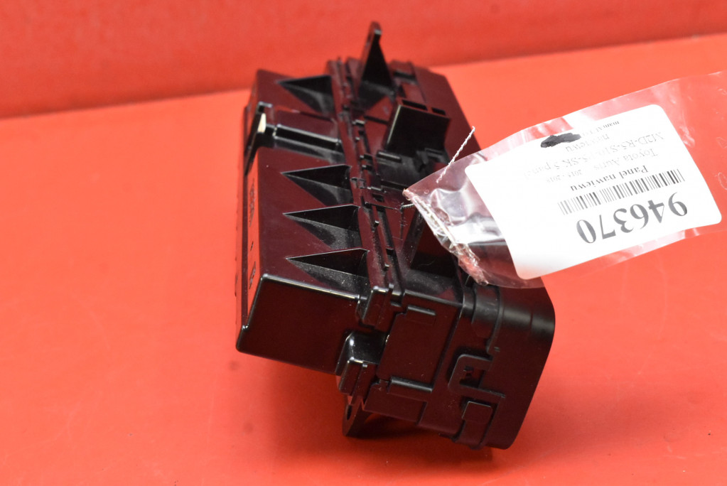 фото №5, Панель управление обдув кондиционер 55900-02810 toyota auris ii e18 lift 15-18