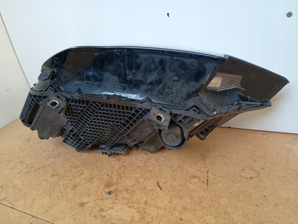 Фара правый  audi q7 full led matrix рестайлинг Недорого