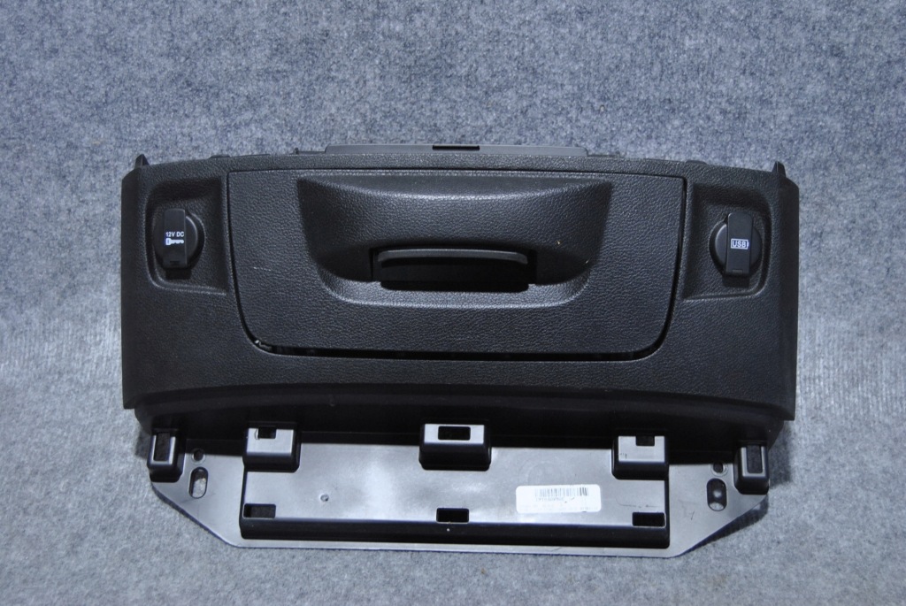 фото №1, Dodge ram 1500 4 gen бардачок полиця панелі консолі роз'єм
