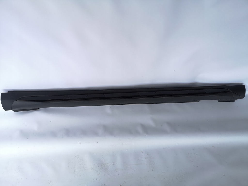 фото №11, Mercedes gla w156 amg- молдинг порог правая