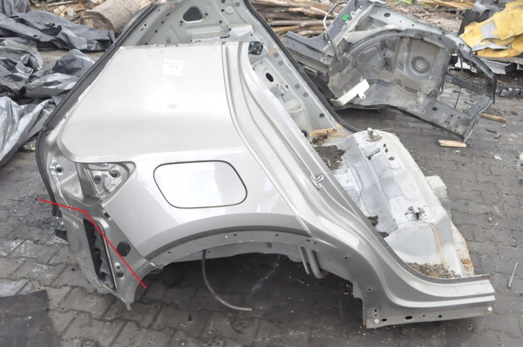 фото №1, Volvo xc40 2018- чверть крила правий задня задній