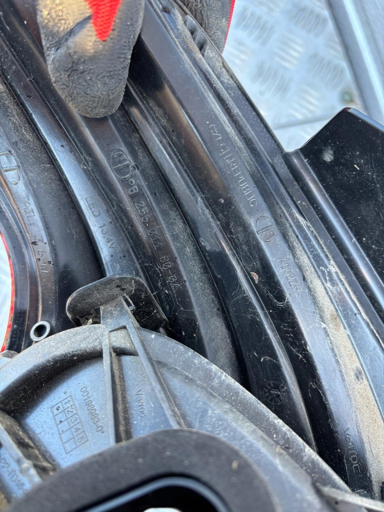 фото №6, Peugeot 208 i lift лампа задня ліва права 9825601280 9825601180