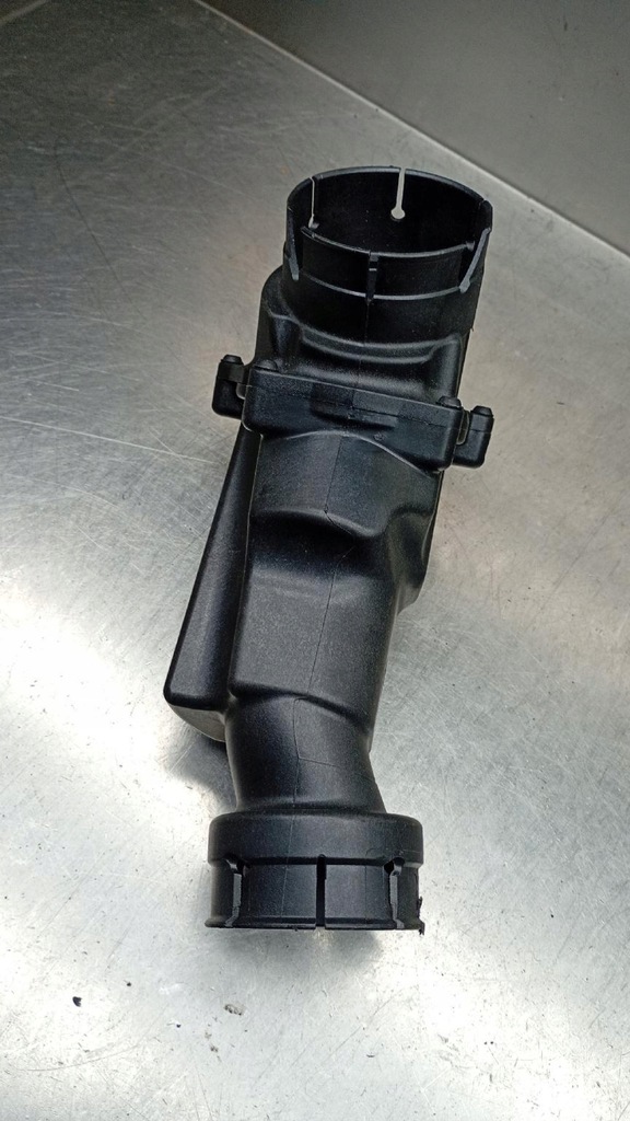 фото №4, Резонатор шланг воздуха 30740895 volvo xc90 s80 v70 2.4 d5 185km