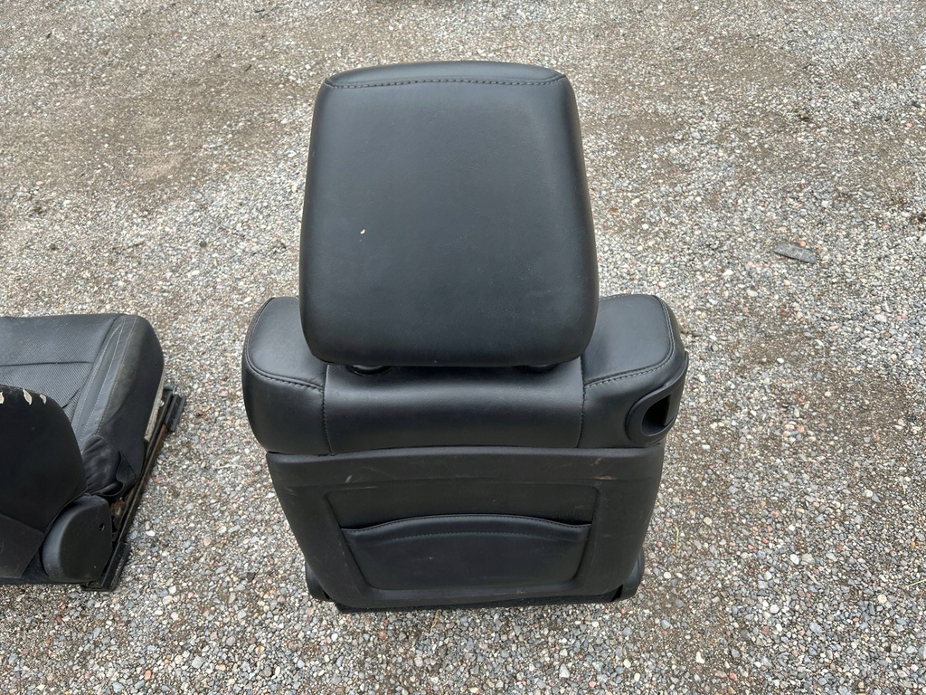 фото №9, Сиденья заднее сиденье салон кожа dodge challenger 2015-