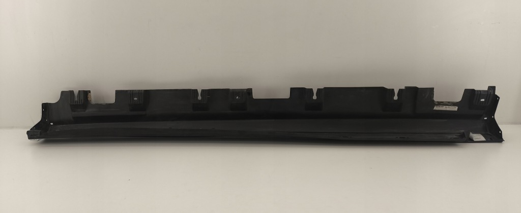 Молдинг порог накладка правая mercedes gle w167 amg Недорого