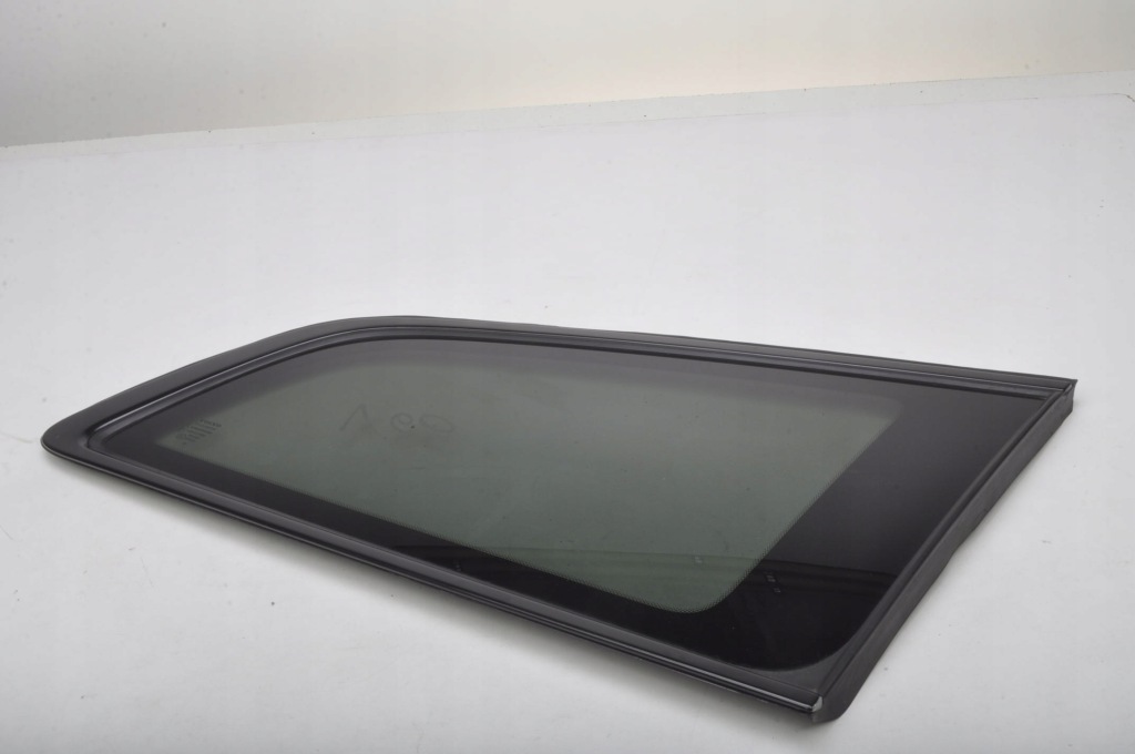 фото №1, Volvo v60 ii скло кузовна правий задня права задня