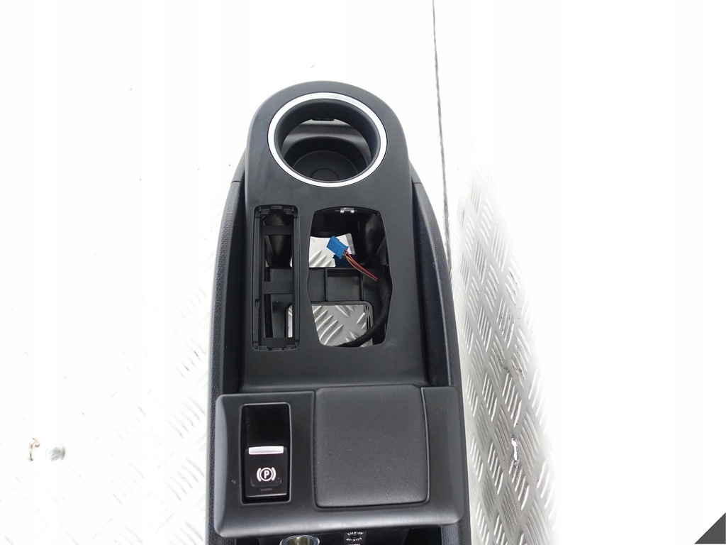 фото №7, Bmw i3 i01 тунель середній підлокітник чорний eu