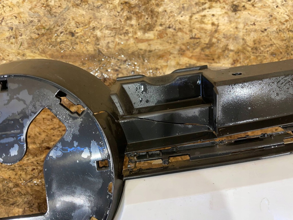 фото №7, Vw up up! lift 16-23 бампер перед передній решітка радіатора