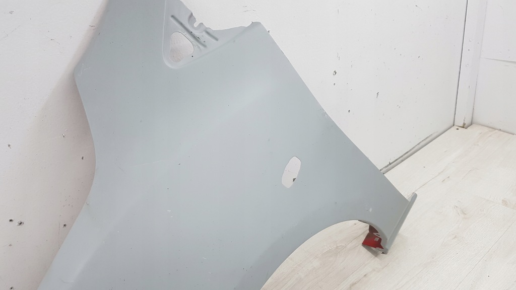 Mazda 2 крило ліве перед Доставка