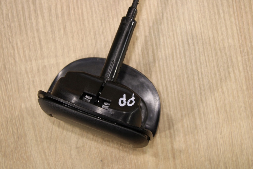 фото №2, Замок ручка спинка сиденье правый перед renault megane iii cc cabrio