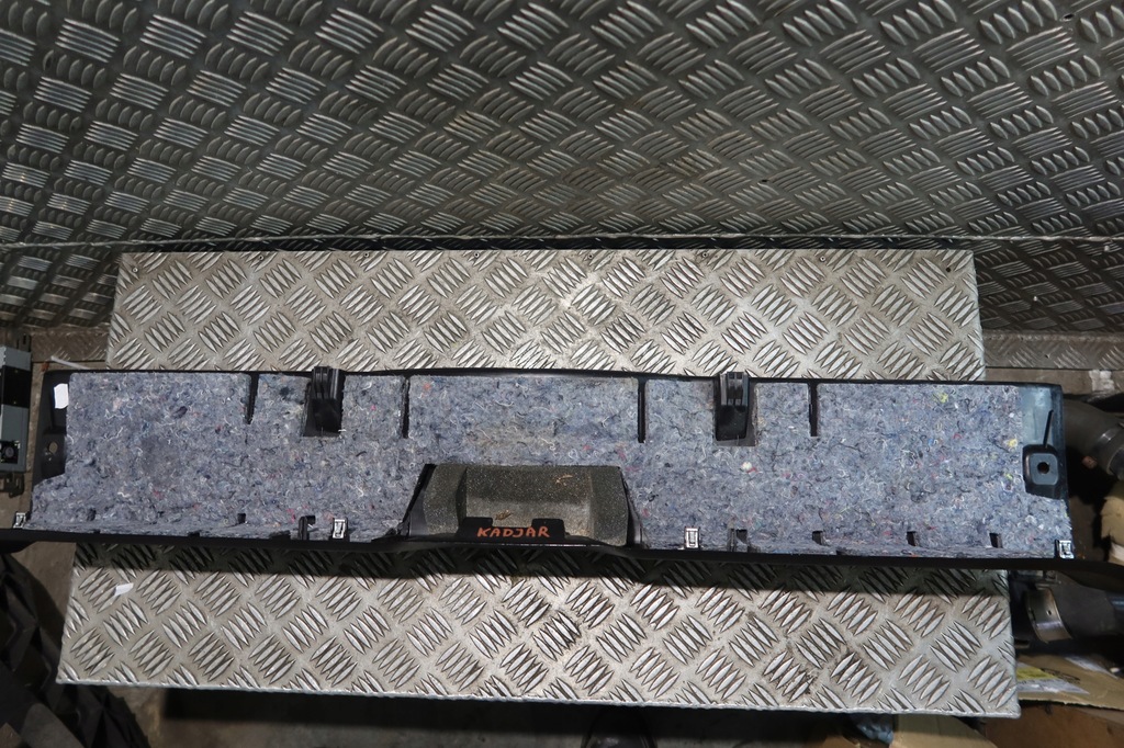 фото №4, Защита пластиковая порог багажника renault kadjar задняя