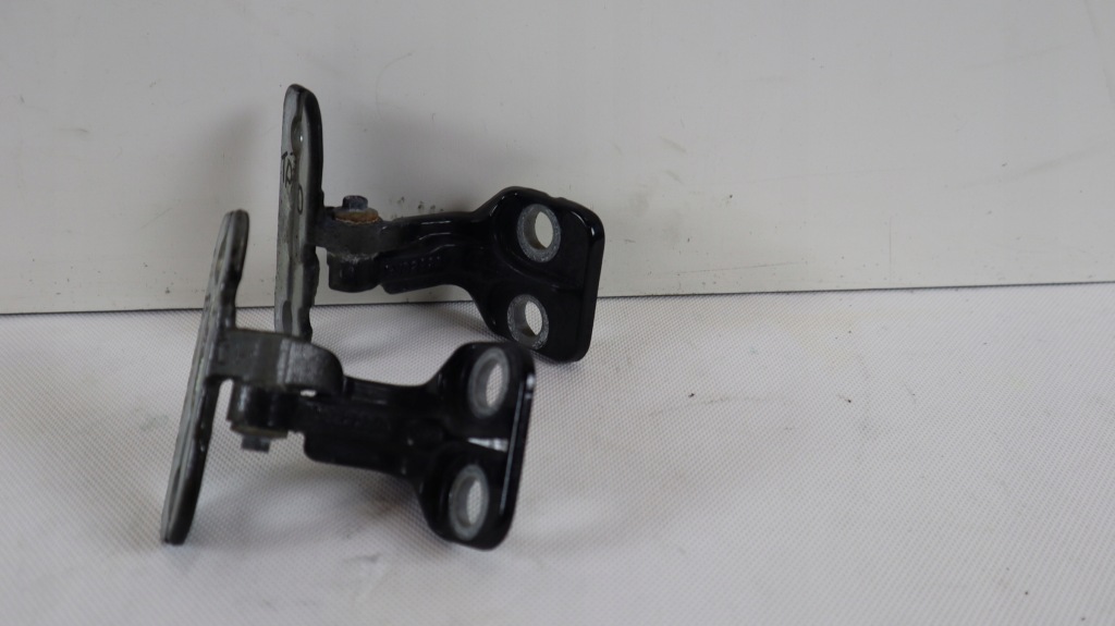 фото №1, Land rover discovery sport l550 петли дверь правых задняя 1ag