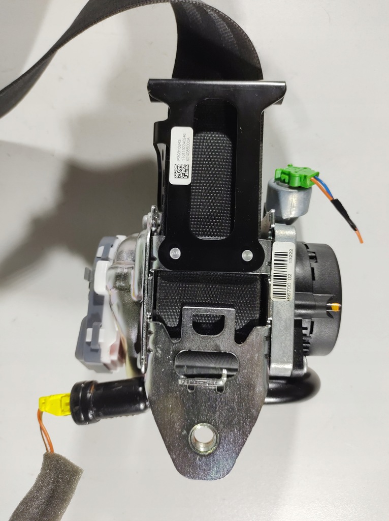 фото №14, Pas безпеки wystrz volvo оригінальний номер 616155800