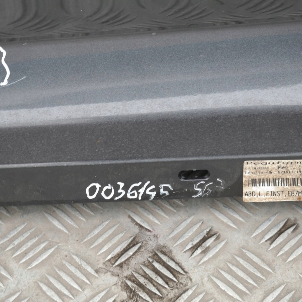 Купить Bmw оригинальный номер 51770032949 накладка порог