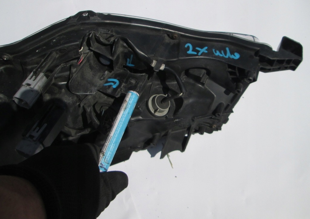 фото №13, Лампа правая toyota corolla e16 lift full led