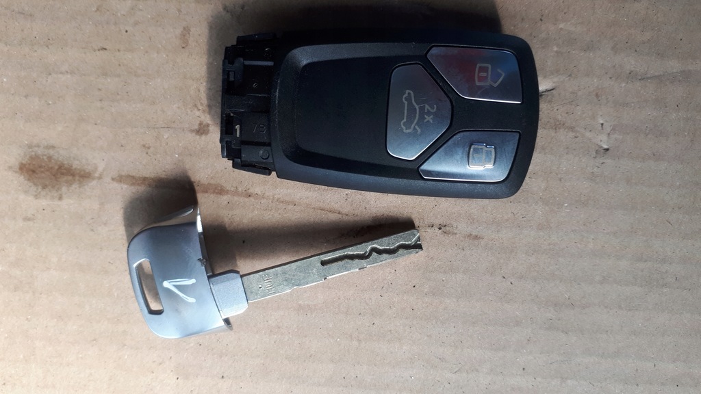 фото №14, A4 b9 8w ключ pilot 4m0959754bc a5 8w