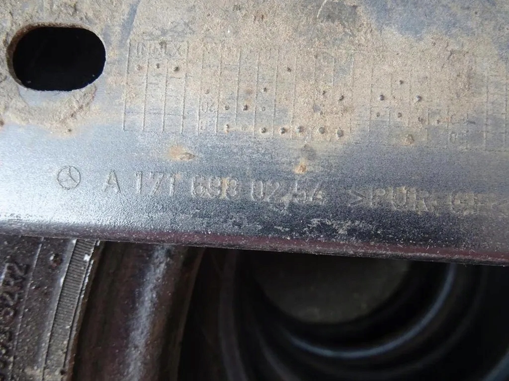 фото №2, Молдинг поріг права mercedes slk r171 197