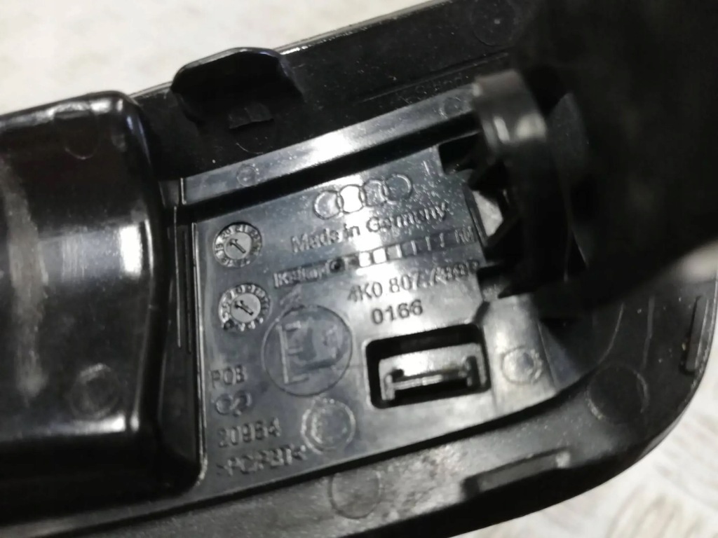 фото №2, Dd заглушка распылителя правая audi a6 c8 4k0807788b