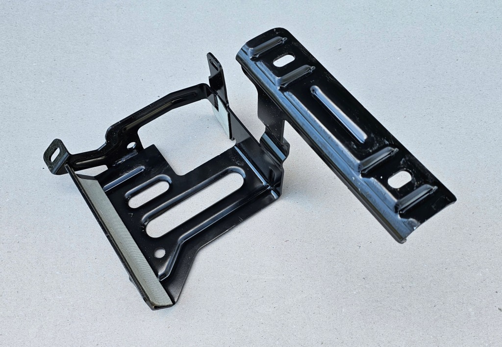 Bmw x3 g01 x3m f97 x4 g02 x4m f98 кронштейн тримач  акумулятор 9117801 в Україні