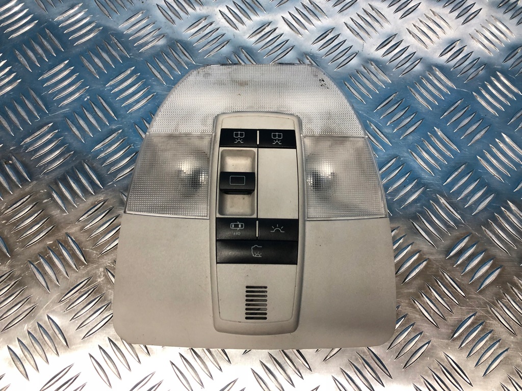 фото №1, Mercedes w169 лампа освещение кабины