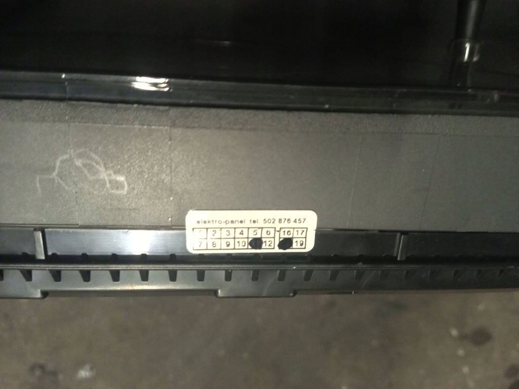 Панель bmw 5 e39 110008784 62116914882 6914882 Оригинал