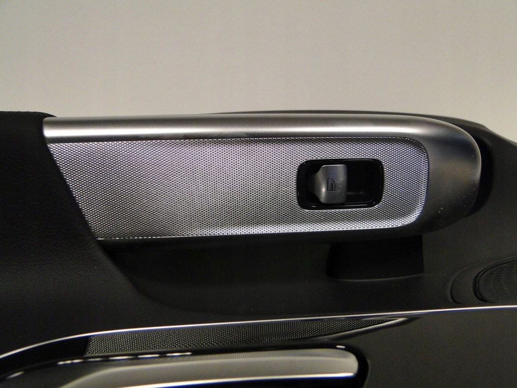 фото №13, Mercedes glc 254 x254 c254 amg обивка обшивка дверь задние правое 9h51