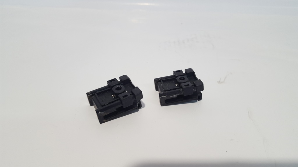 фото №1, Traveller expert iii proace кронштейн скло перед