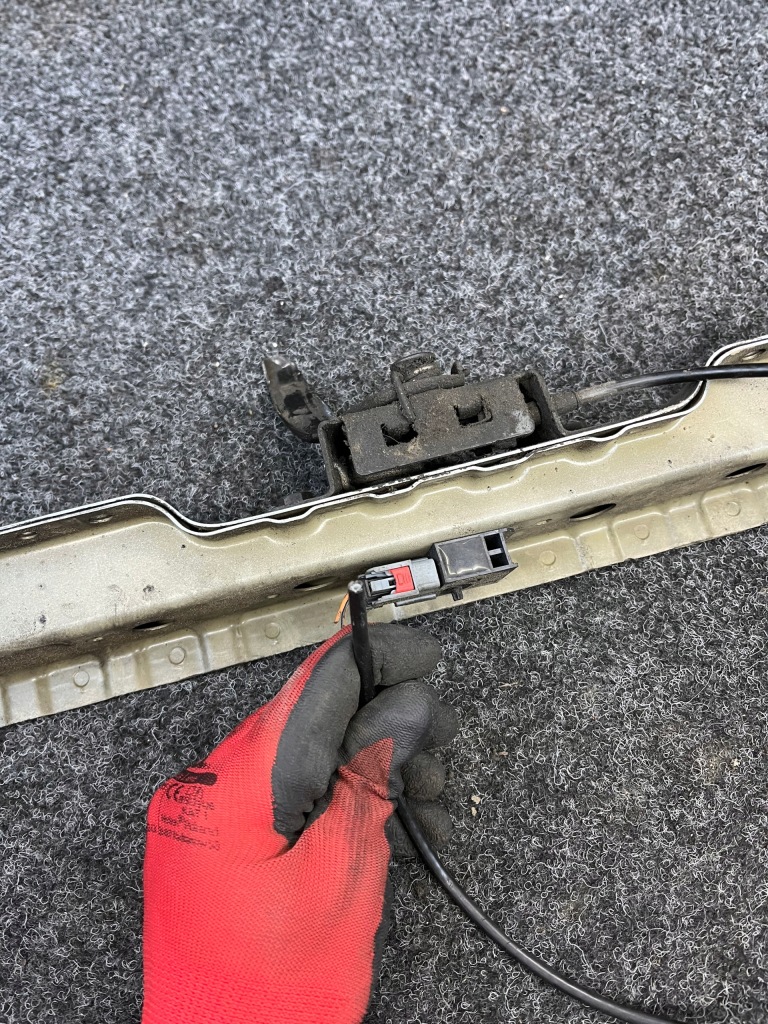 Opel astra j передний панель защёлочный верхний рама радиатора 13312474 в Украине