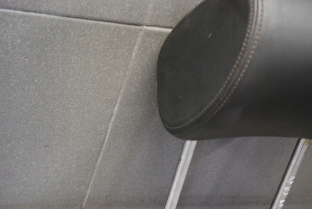 фото №9, Підголівник перед чорний audi a8 d3 світла nić