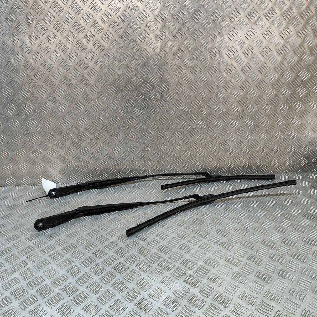 фото №2, Land rover range rover velar 2018 дворник стекло передней / лобовое