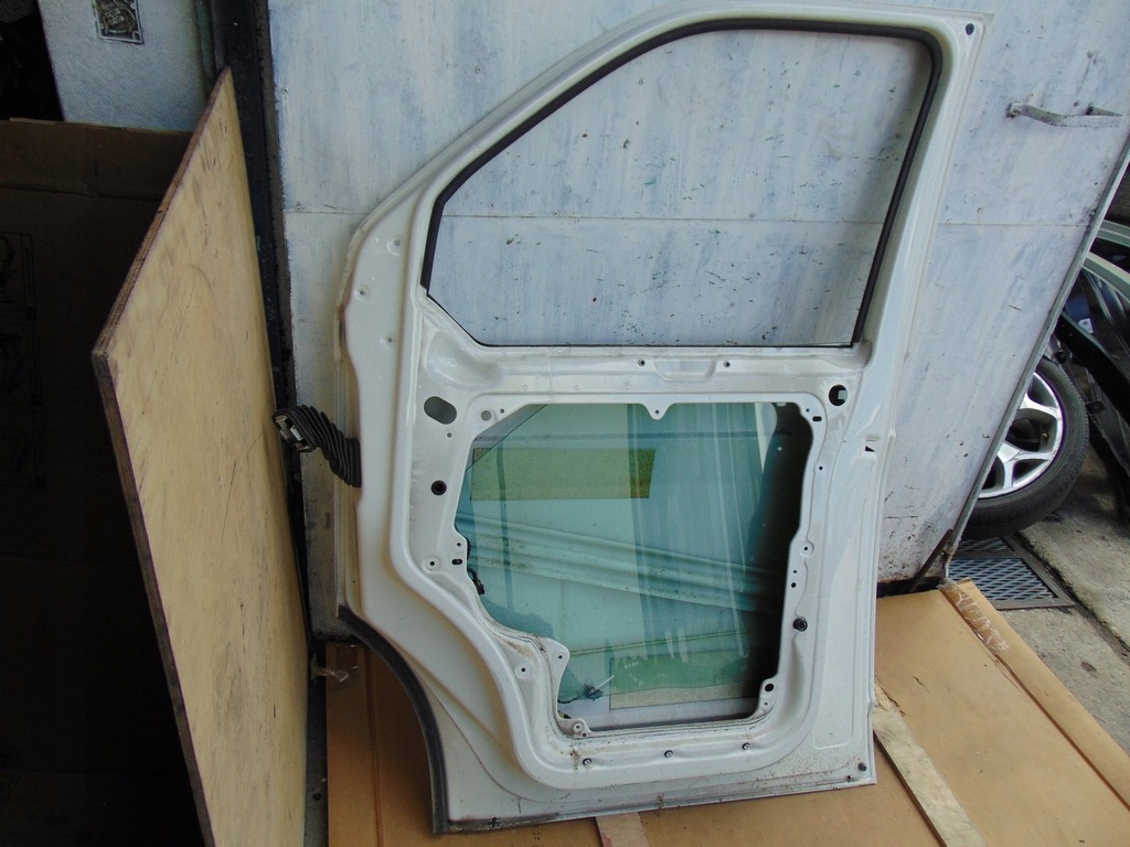 фото №16, Дверь правый перед vw transporter t5 белый