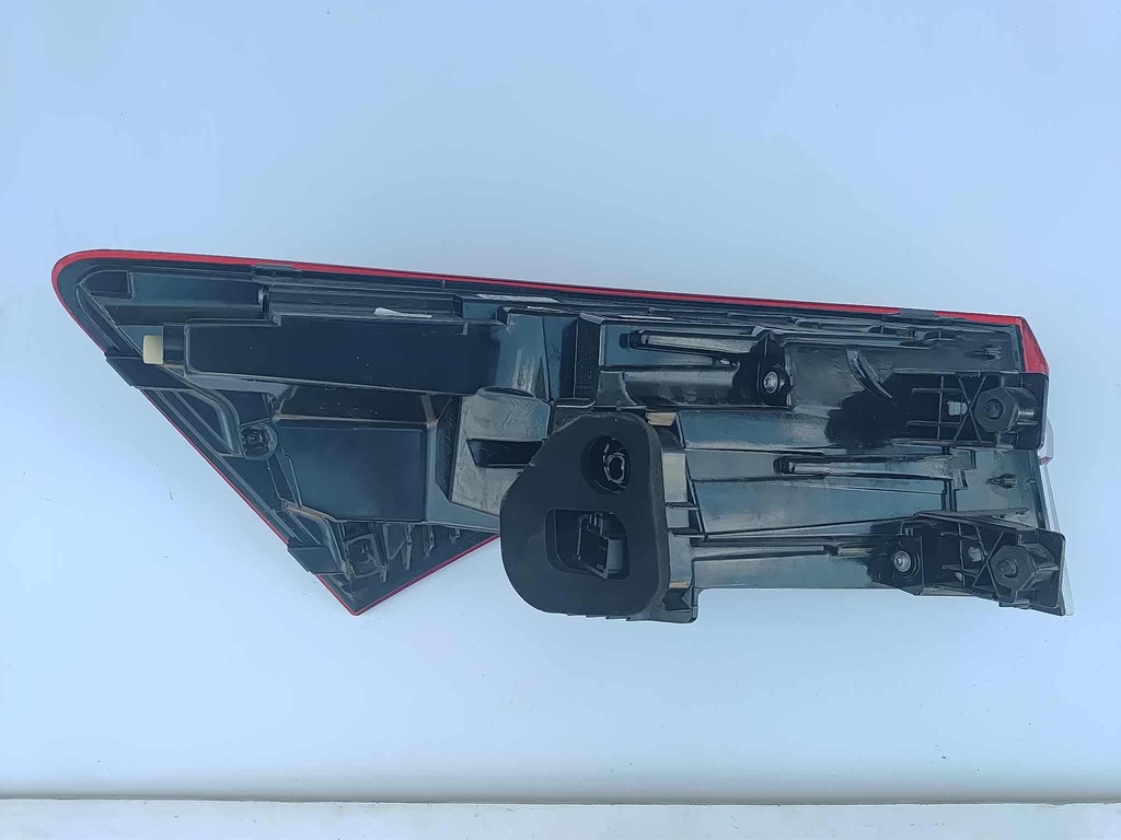 фото №8, Skoda kodiaq lift лампа права задня задня led 6289