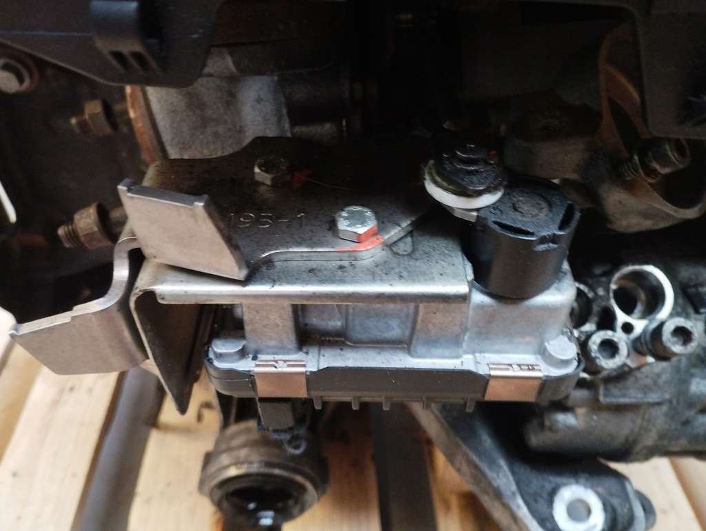 фото №8, Bmw x3 e83 двигатель kompletny m47 150km