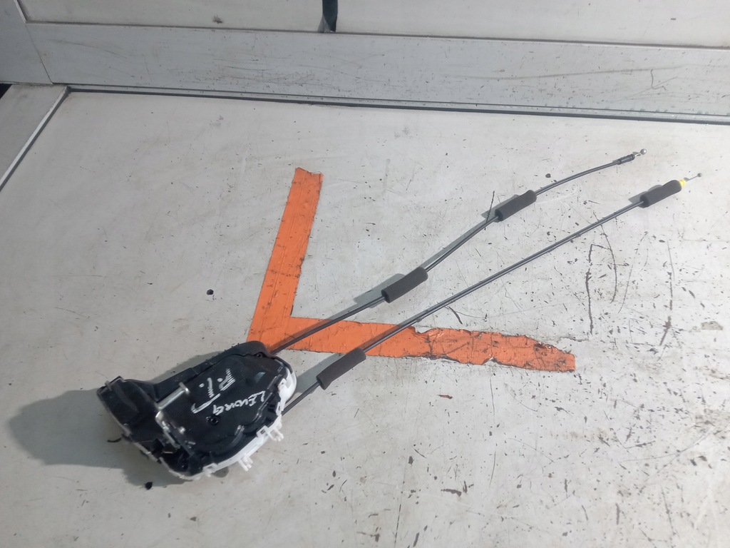 фото №1, Subaru levorg замок дверь правый задняя