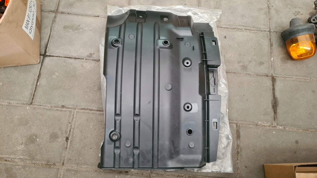 фото №2, Scania r s 17r- крыло подкрылок кабины левый перед