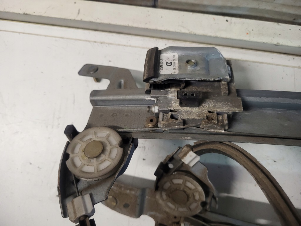 фото №5, Подъемник стекло правый перед renault megane ii cabrio cc europa