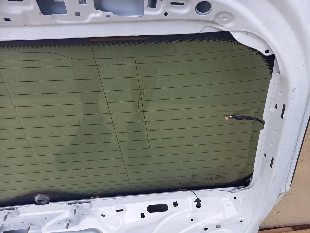 фото №5, Audi a3 8v hb крышка багажника задняя стекло задняя