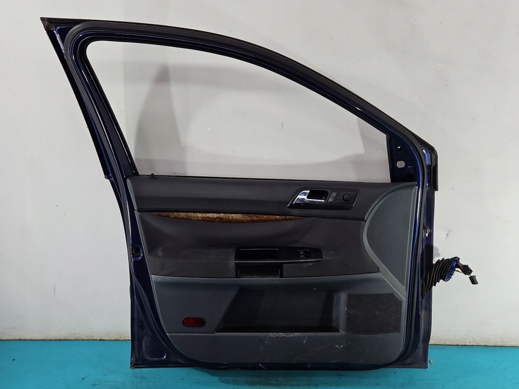 Дверь перед левая водителя vw polo iv 9n 5d granatowy lb5n 5-дверь Киев