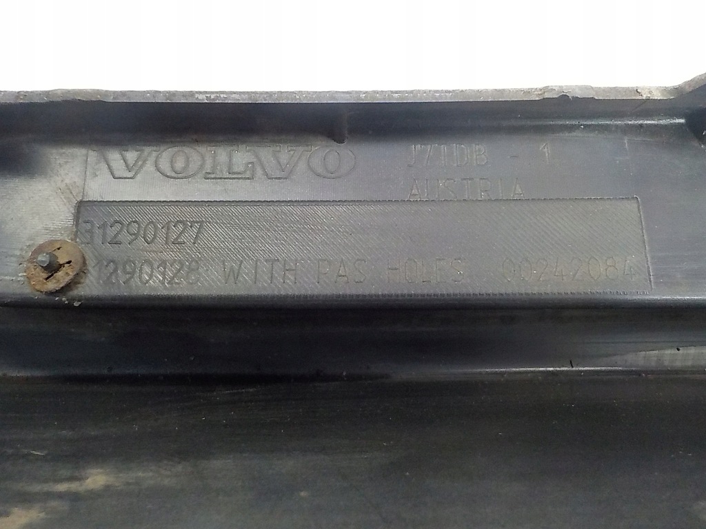 фото №12, Volvo c30 диффузор накладка бампера задняя задняя 31290127