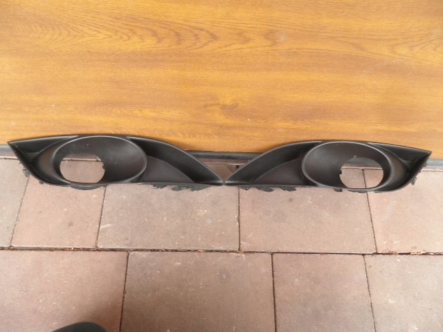 фото №1, Toyota auris i e15--komplet решітка передніх