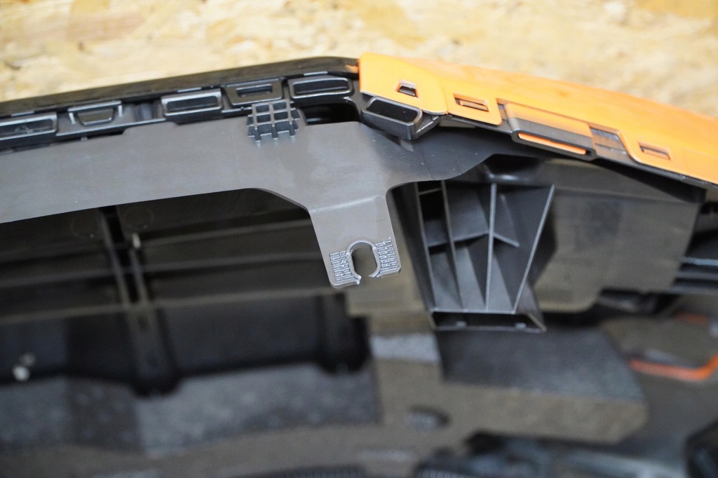 Бампер перед 4pdc 2xsprysk audi q3 ii f3n y2h s-line 19- Недорого