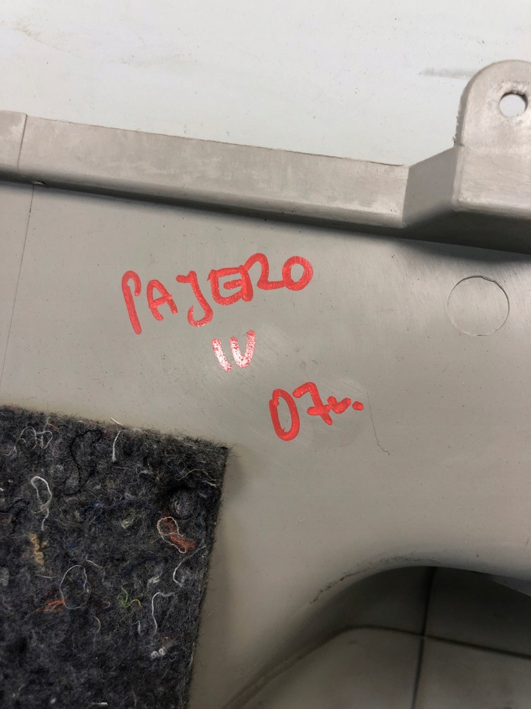 фото №11, Обшивка оббивка багажника ліва rockford mitsubishi pajero iv 7230a253